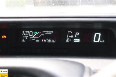 2017 Toyota Aqua - Thumbnail