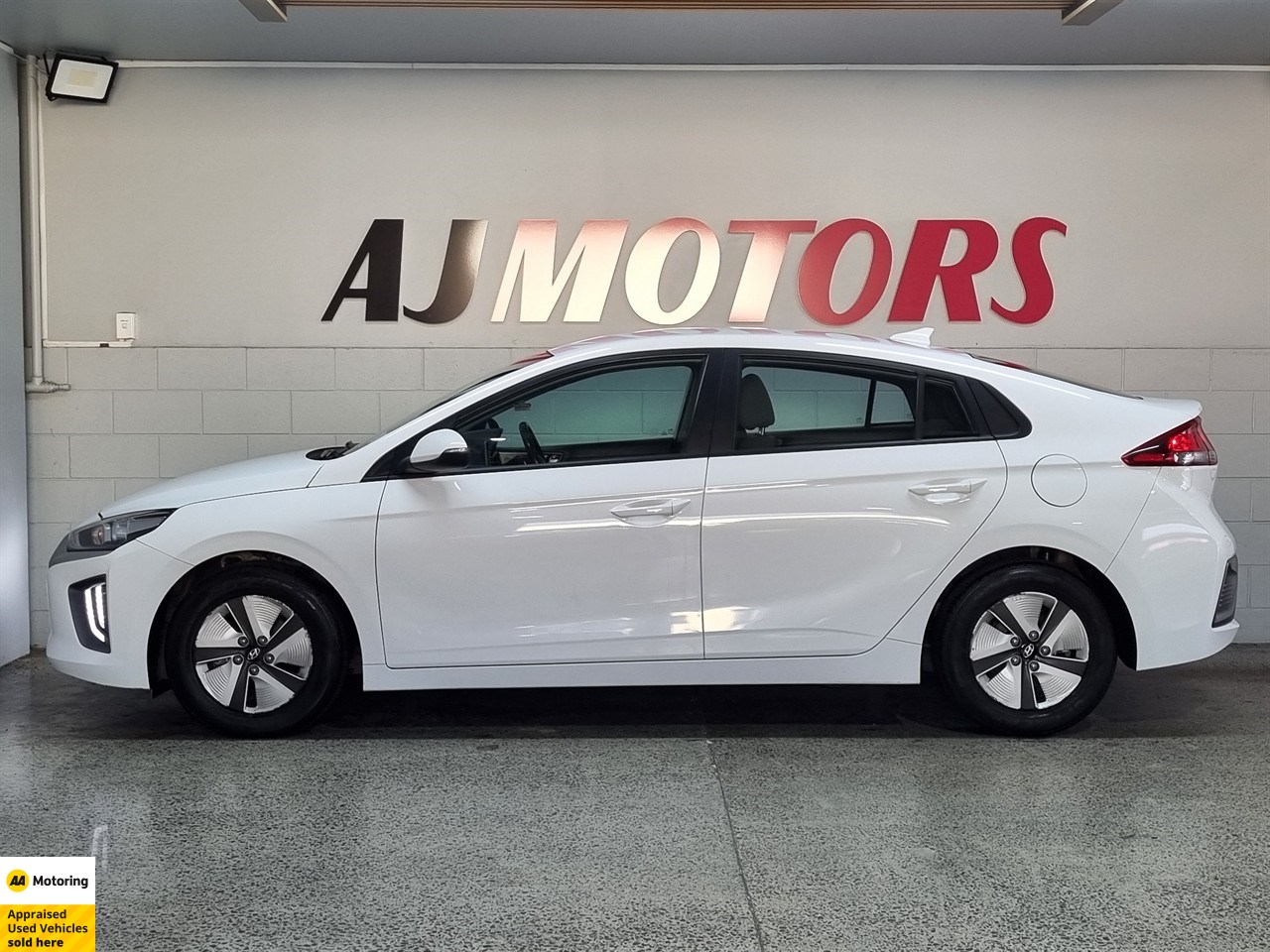 2022 Hyundai IONIQ