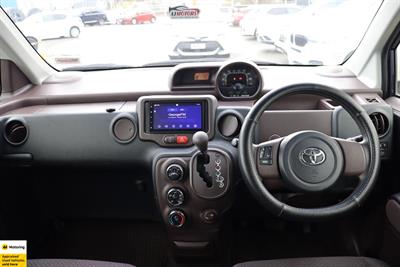 2013 Toyota Spade - Thumbnail