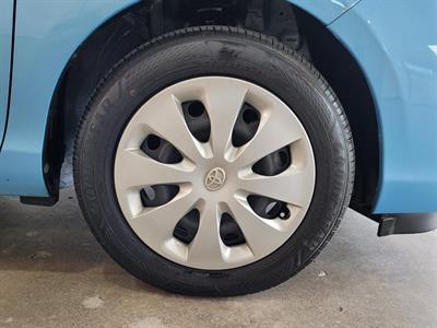2014 Toyota Aqua - Thumbnail