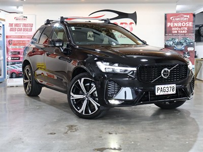 2022 Volvo XC60 - Thumbnail