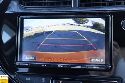 2017 Toyota Aqua - Thumbnail