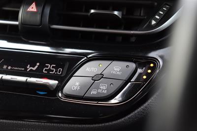 2018 Toyota C-HR - Thumbnail