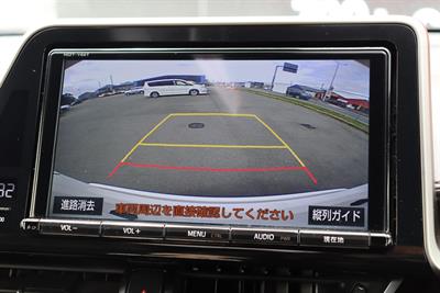 2018 Toyota C-HR - Thumbnail