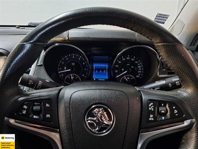 2017 Holden Commodore - Thumbnail