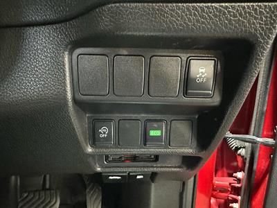 2015 Nissan X-Trail - Thumbnail