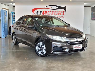2014 Honda Grace - Thumbnail
