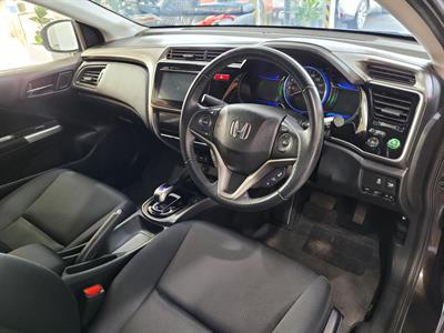 2014 Honda Grace - Thumbnail