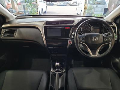 2014 Honda Grace - Thumbnail