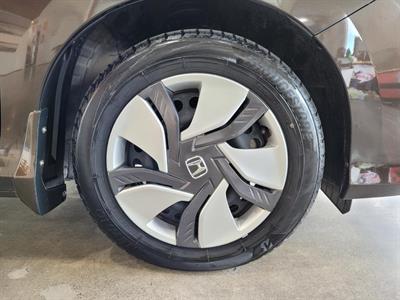 2014 Honda Grace - Thumbnail
