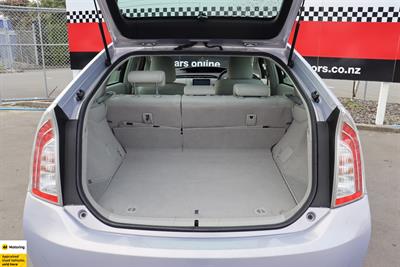 2015 Toyota Prius - Thumbnail