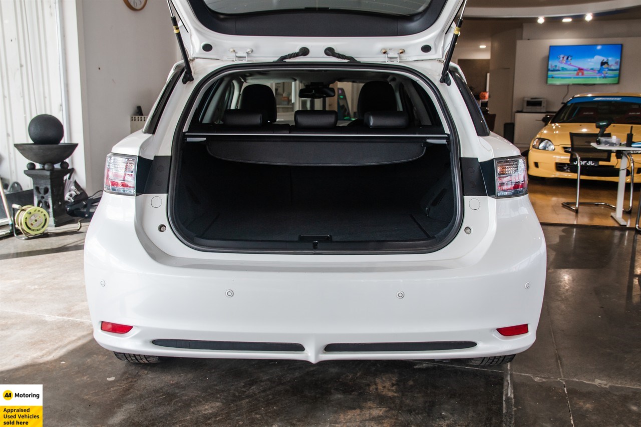 2012 Lexus CT200H