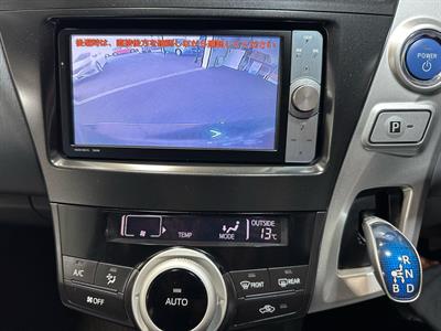 2012 Toyota Prius - Thumbnail