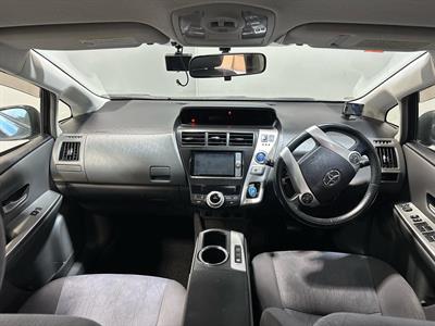 2012 Toyota Prius - Thumbnail