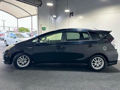 2012 Toyota Prius - Thumbnail