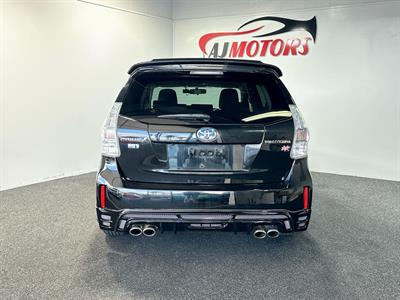 2012 Toyota Prius - Thumbnail