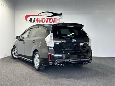 2012 Toyota Prius - Thumbnail