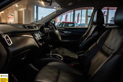 2014 Nissan X-Trail - Thumbnail