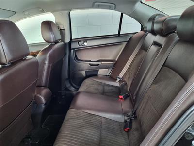 2007 Mitsubishi GALANT - Thumbnail