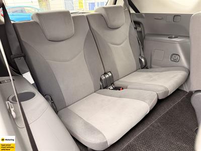 2012 Toyota Prius - Thumbnail