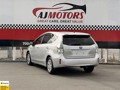 2012 Toyota Prius - Thumbnail