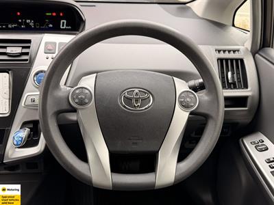 2012 Toyota Prius - Thumbnail