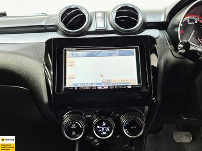 2017 Suzuki Swift - Thumbnail