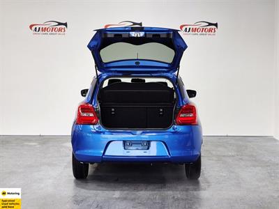 2017 Suzuki Swift - Thumbnail