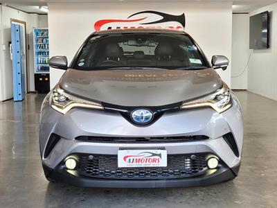 2017 Toyota C-HR - Thumbnail