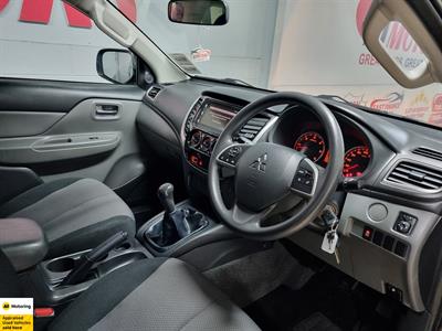 2018 Mitsubishi Triton - Thumbnail