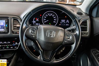 2017 Honda Vezel - Thumbnail