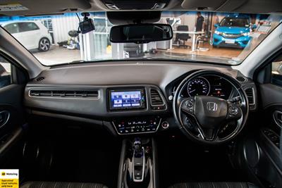 2017 Honda Vezel - Thumbnail