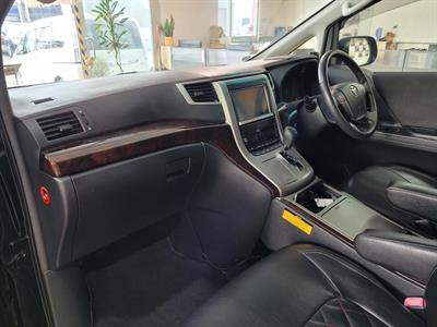 2012 Toyota Alphard - Thumbnail