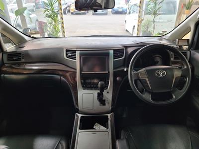 2012 Toyota Alphard - Thumbnail