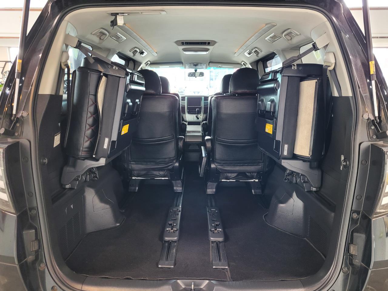 2012 Toyota Alphard