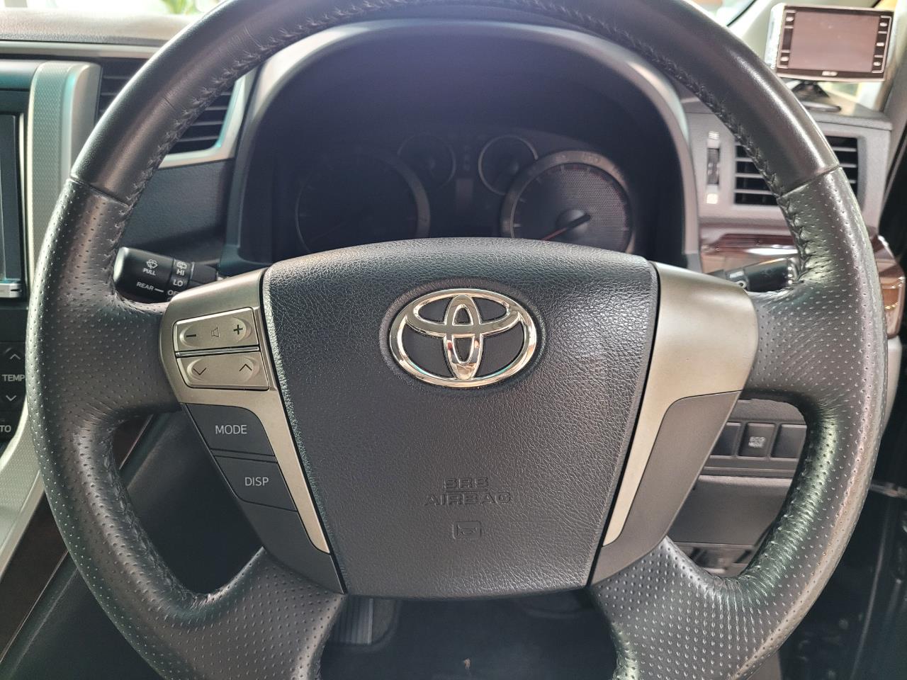 2012 Toyota Alphard