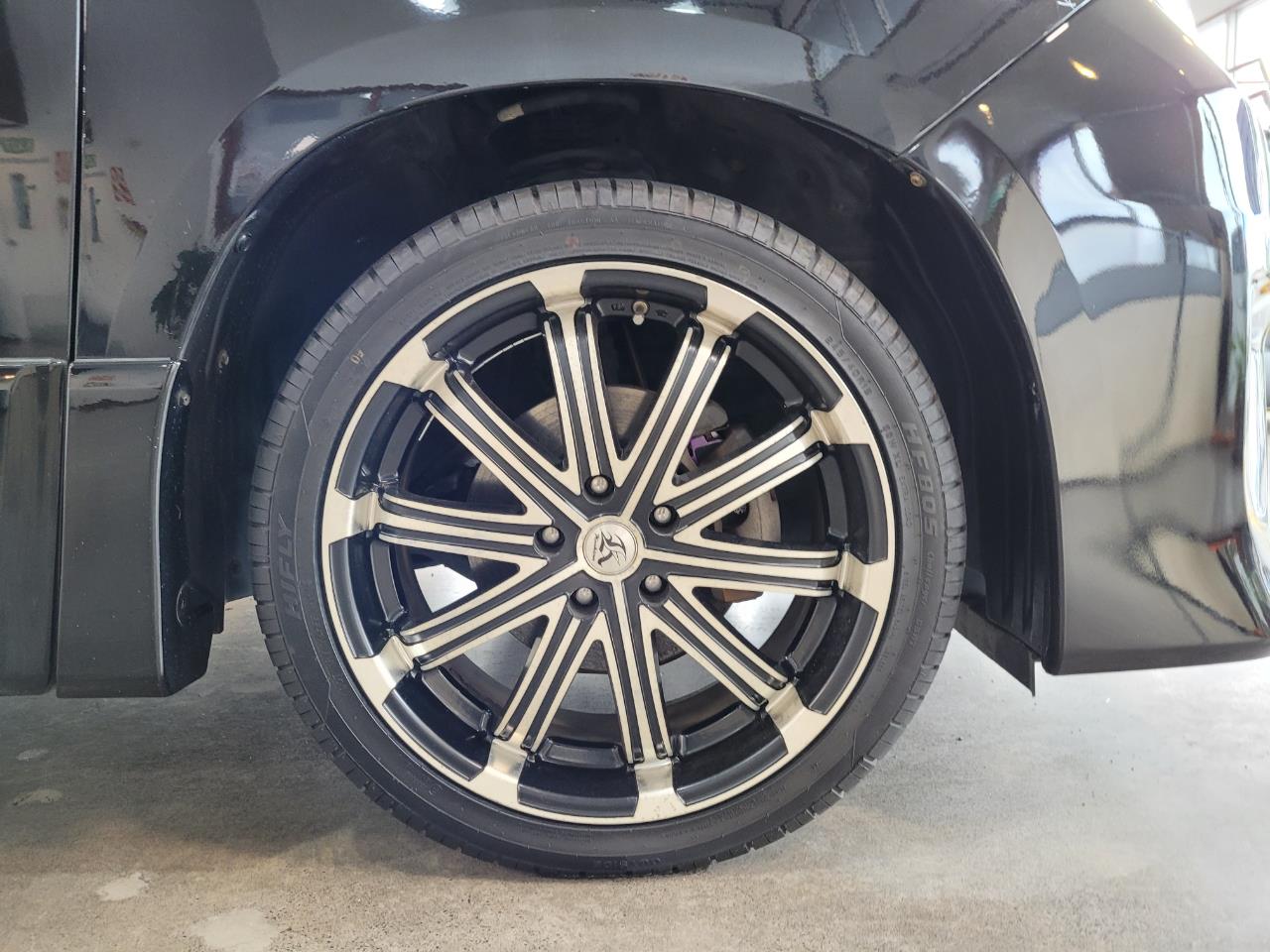 2012 Toyota Alphard
