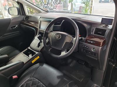 2012 Toyota Alphard - Thumbnail