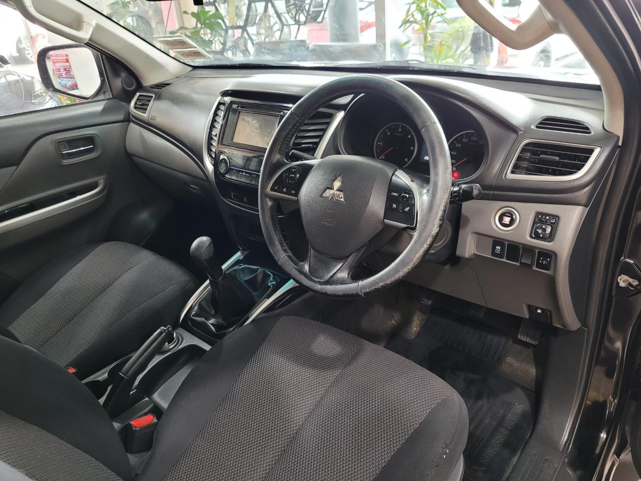 2015 Mitsubishi Triton