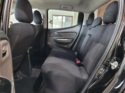 2015 Mitsubishi Triton - Thumbnail