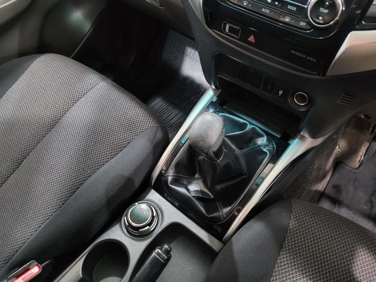 2015 Mitsubishi Triton