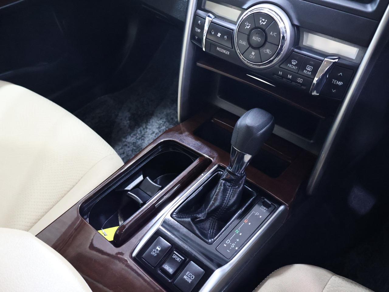 2012 Toyota Mark-X