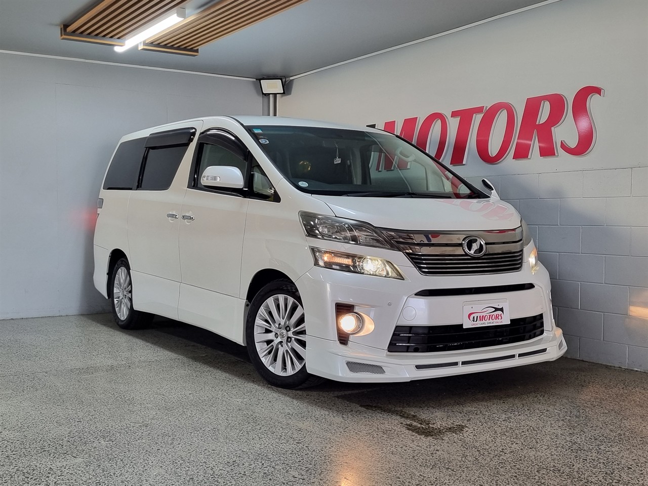 2012 Toyota Vellfire