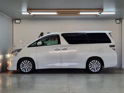2012 Toyota Vellfire - Thumbnail