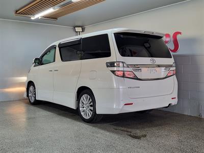 2012 Toyota Vellfire - Thumbnail