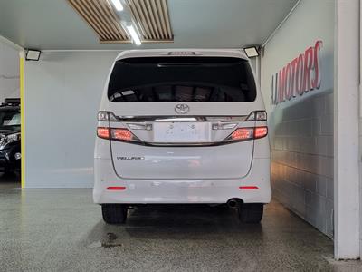 2012 Toyota Vellfire - Thumbnail