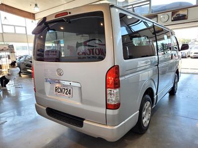 2019 Toyota Hiace - Thumbnail