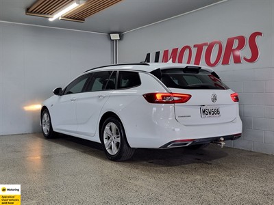 2020 Holden Commodore - Thumbnail