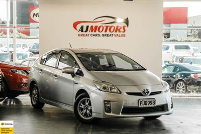2011 Toyota Prius - Thumbnail