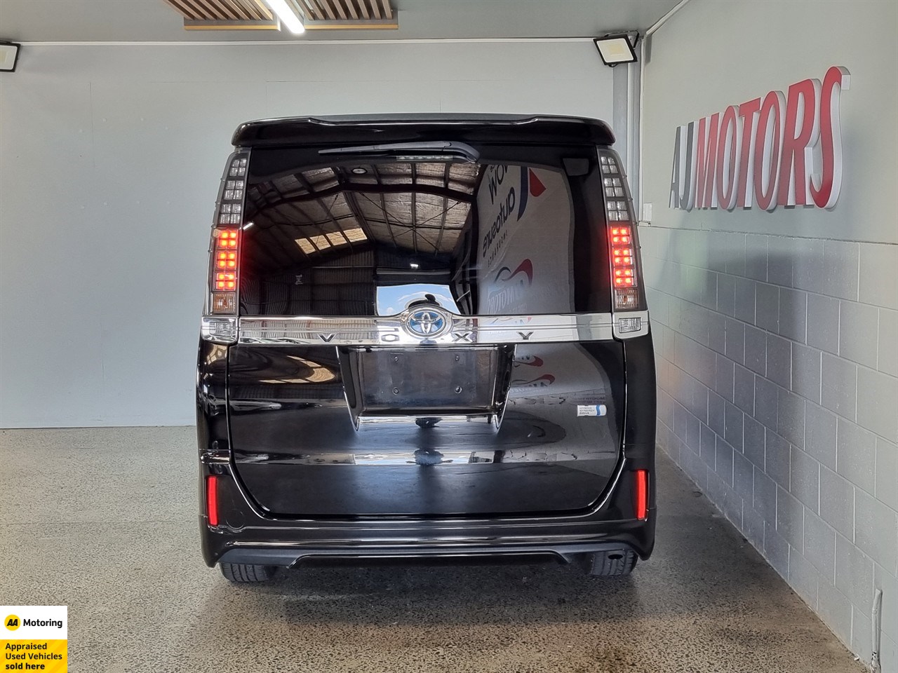 2015 Toyota Voxy